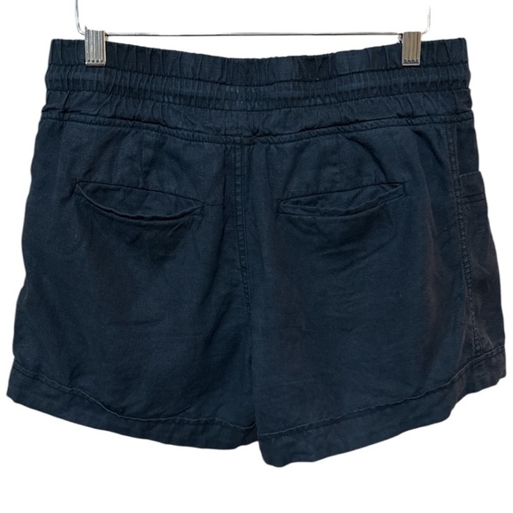 EUC - Athleta Cabo Linen 4” Short - Size 4 - Black - Picture 3 of 5